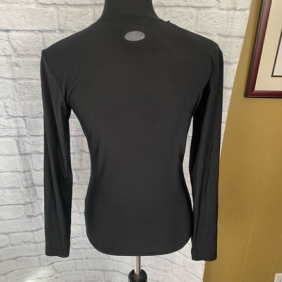 Reebok & Under Armour women S dri fit athletic shirt bundle - Picture 8 of 15